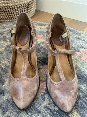 Frye Vintage-Inspired Women’s T-Strap Pumps in Taupe